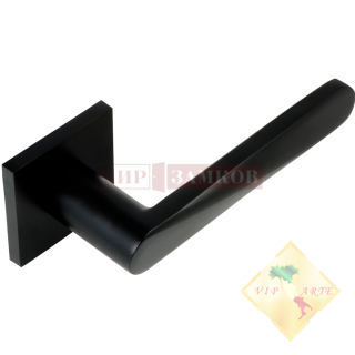 Дверная ручка на квадратной розетке  LEDO S-522 BLACK ADDEN BAU